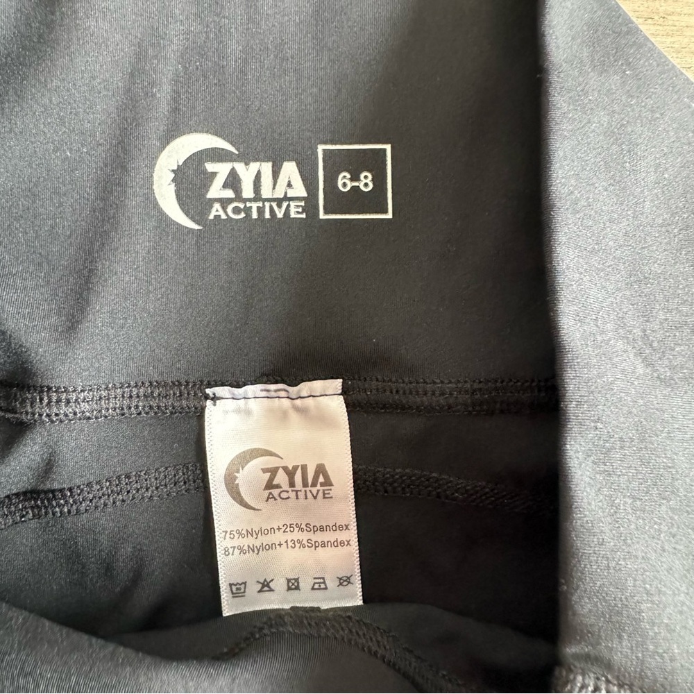 🦊 ZYIA Cheetah Leggings w/pockets - Picture 6 of 6